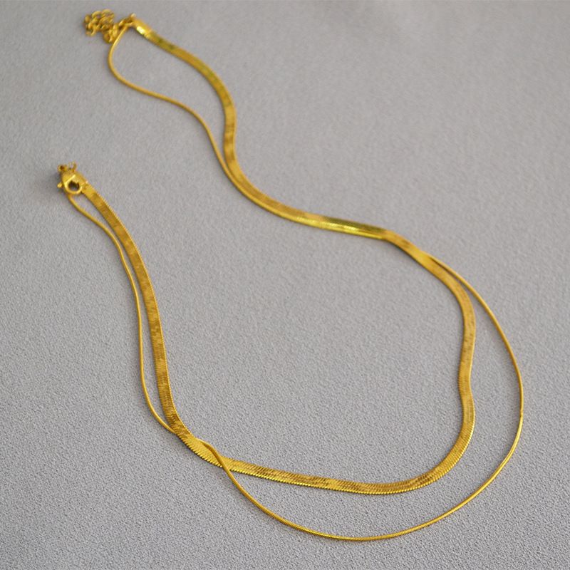 INS Japanese, Korean, Autumn And Winter Popular Simple Snake Bone Blade Double Layered Layered Strap Elegant Short_voghion.com