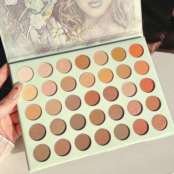 35 matte pearlescent fine flash earth milk tea color student affordable eye shadow plate_voghion.com