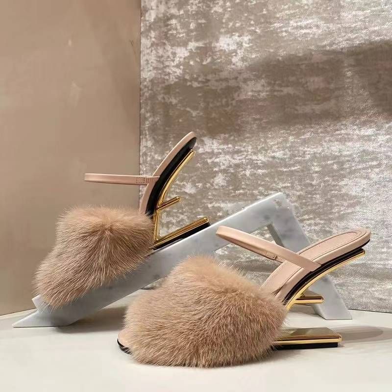 P7 European And American Solid Color Furry High-heeled Slippers For Women 2023 New Small Size Metal Round Toe Niche_voghion.com