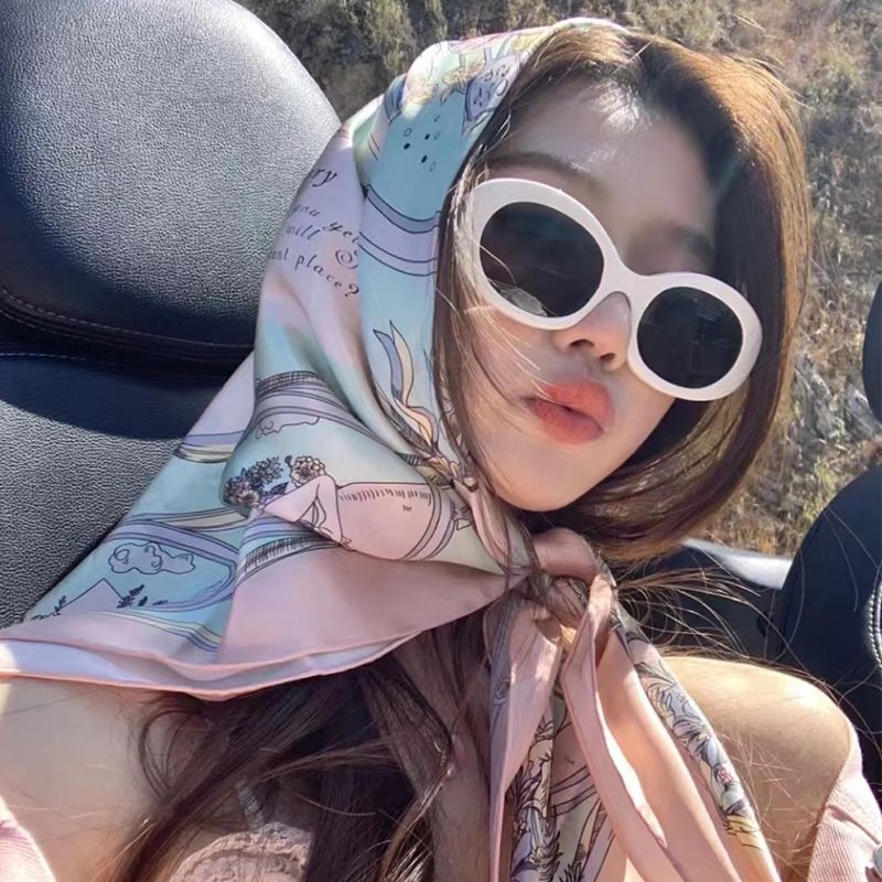 RenMou Net Red White Frame Female Concave Shape Fancy Ins Sunglasses_voghion.com