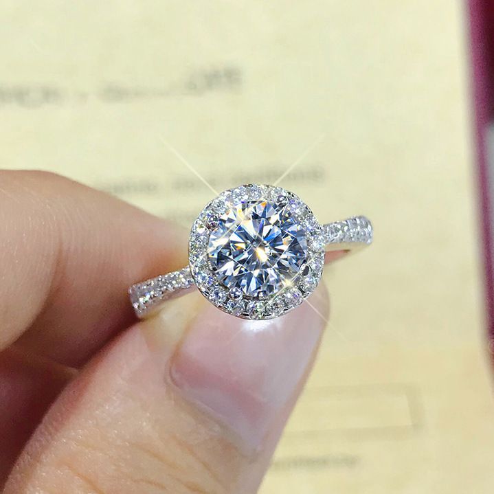 Nuovo anello aperto da donna con moissanite rotonda elegante e squisita da un carato, zircone a grappolo regolabile_voghion.com