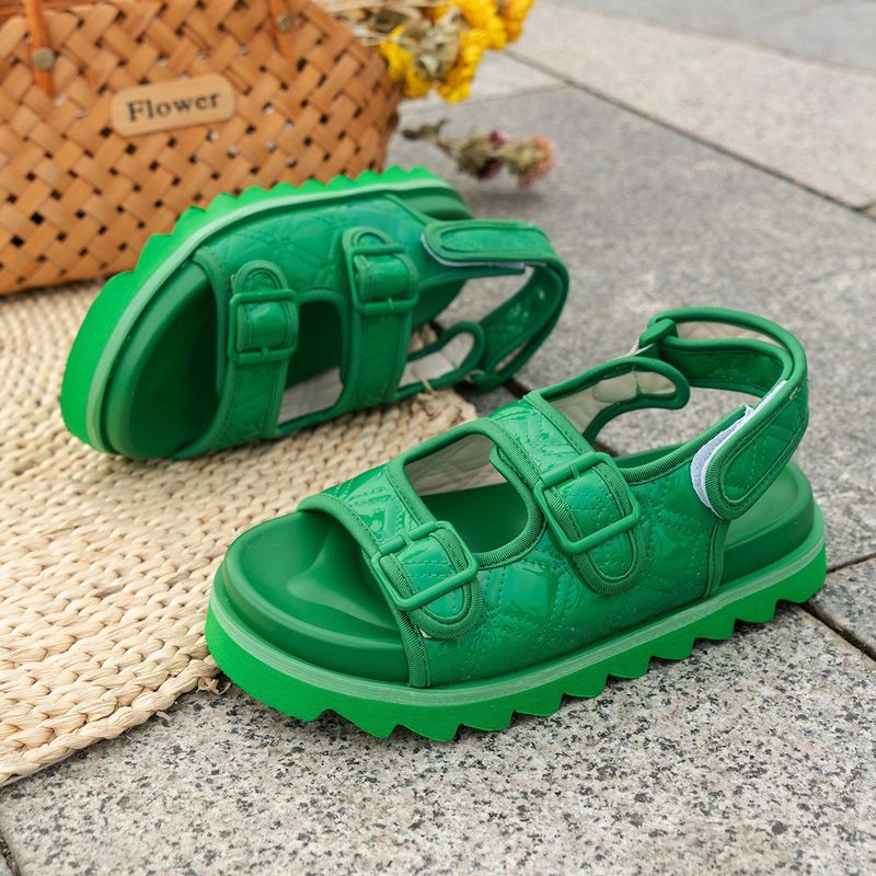 Plum-size Velcro platform sandals women's solid color sports style flat beach sandals_voghion.com