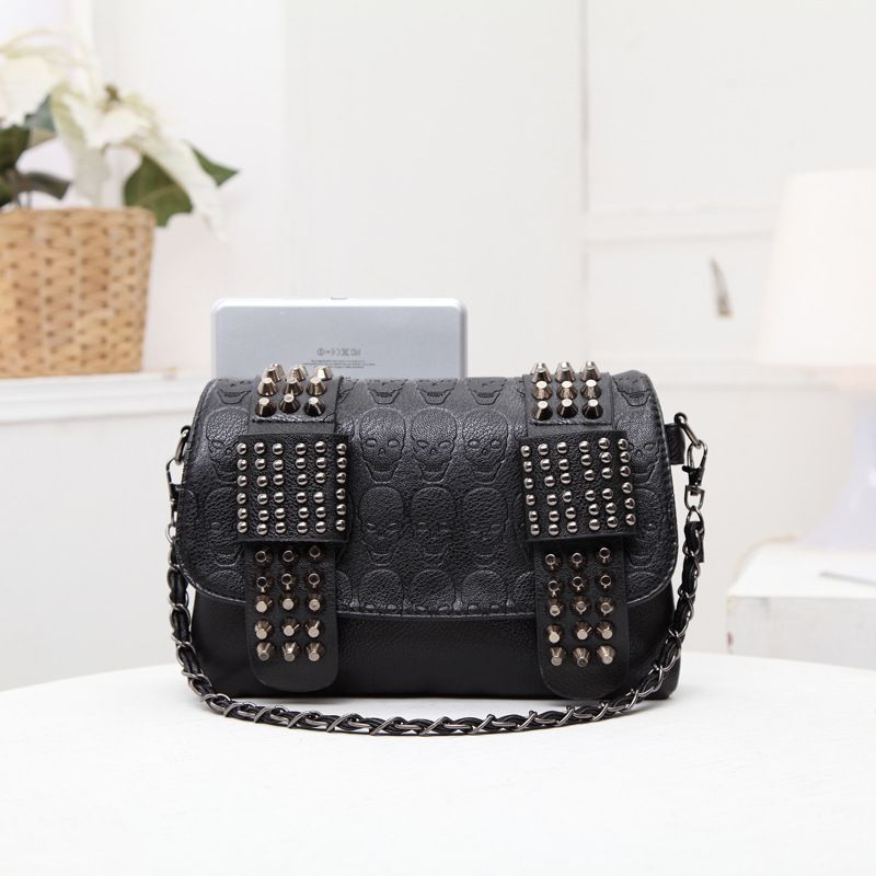 Borsa a tracolla vintage con tracolla a catena – Borsa a tracolla gotica punk con borchie a forma di teschio e laccetto da polso staccabile (tracolla regolabile in stile retrò boho)_voghion.com