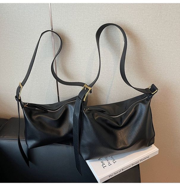 2025 Jesień Zima Nowa Torba w Kolorze Kawy Duże i Małe Rozmiary Jednoramienna Torebka na Ramię Z PU Zamek Błyskawiczny Czarna Modna_voghion.com