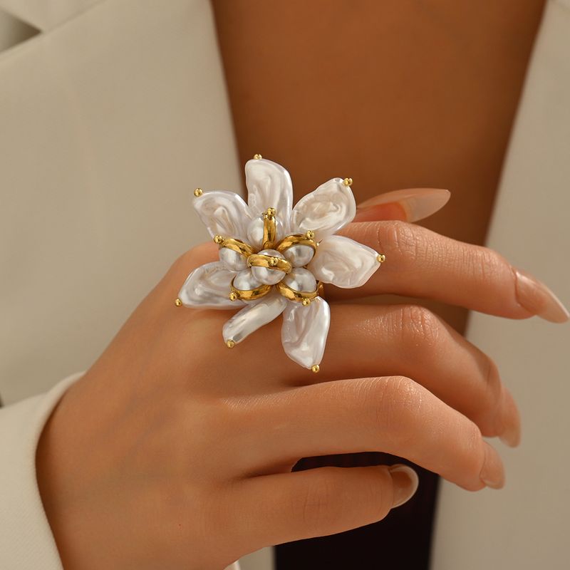 Euro-American Women's Ring - Open Flower Design, Irregular Pearl Inlay, High-End Statement Ring For Index Finger_voghion.com