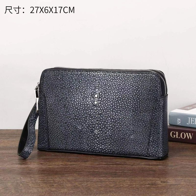 Cartera de cuero para hombre, versátil, de gran capacidad, con diseño de pez perlado, con cierre de contraseña, a la moda, 2025_voghion.com