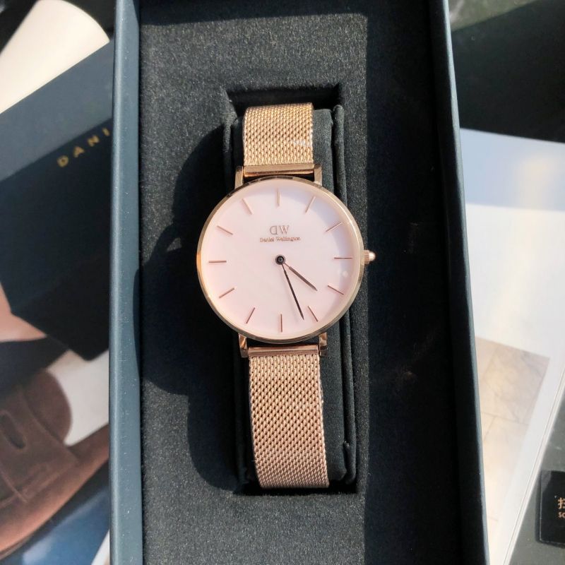 Style bracelet en acier, épaisseur du cadran 6 mm mince ! Présentant un style élégant et polyvalent, une montre à quartz de 32 mm de diamètre !_voghion.com