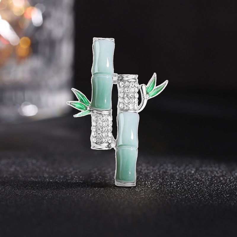 New style brooch for women, bamboo brooch pin, rhinestone niche, high end suit coat accessories_voghion.com