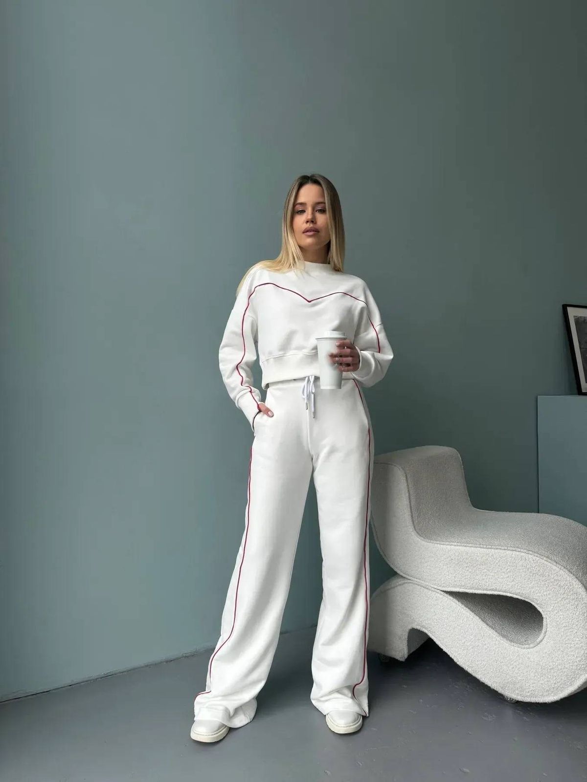 "Women's Long Sleeve T-Shirt & Drawstring Pants Set – Casual Streetwear Two-Piece (Black/White/Rose) – Soft Polyester For All-Day Comfort"_voghion.com