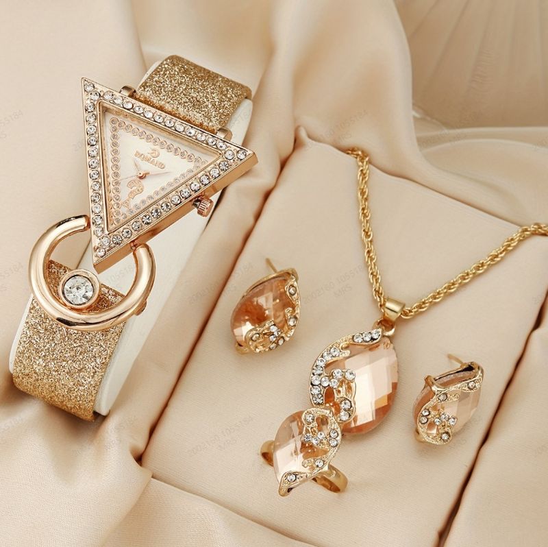 Women's Explosive Creative Diamond Encrusted Watch Fashion Jewellery Set_voghion.com