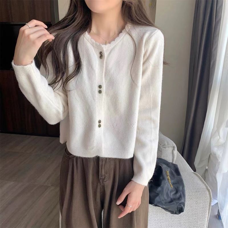 Pullover mit Knöpfen, Strickjacke, kurzes Oberteil, gewellte Spitze, Rundhalsausschnitt, langärmelig, Strickpullover_voghion.com