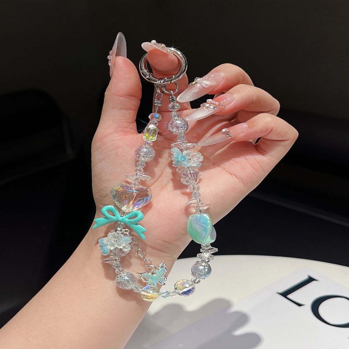 Pacotes e conjuntos de acessórios para celular, buquê de flores de cristal fresco, borla de borboleta de jade, corrente para celular feminina, cordão de pulso de alta qualidade com miçangas, lote_voghion.com