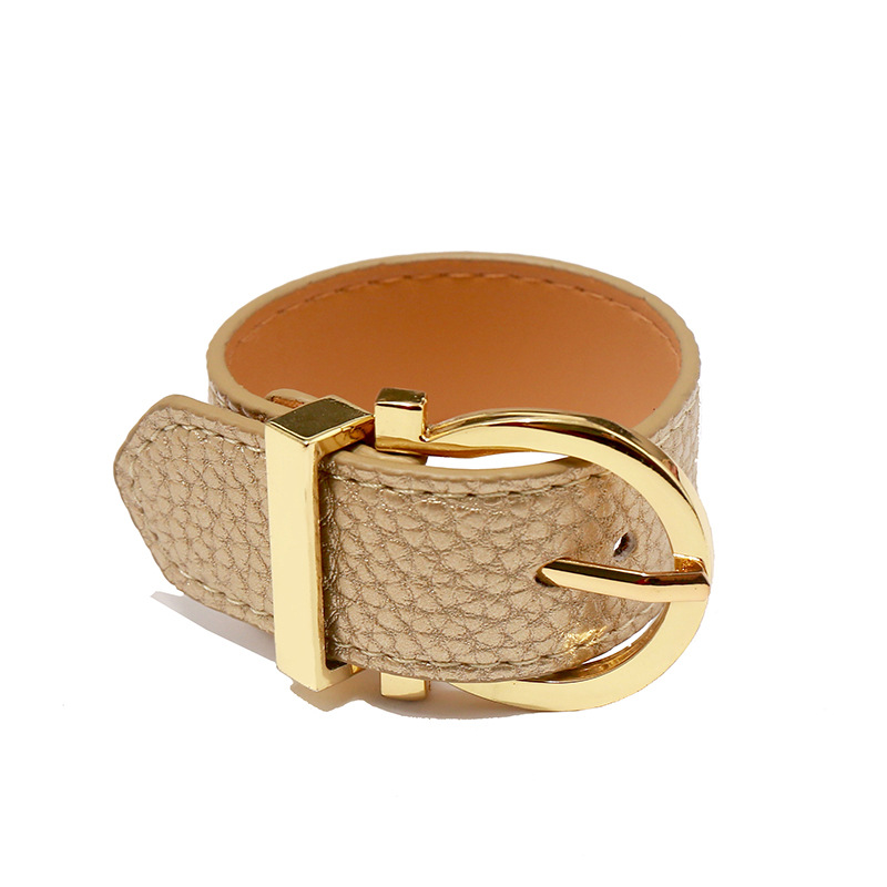 Europeiskt och amerikanskt punksmyckesarmband, trendigt och minimalistiskt bältesspänne, PU-armband i legering med medelbredd_voghion.com