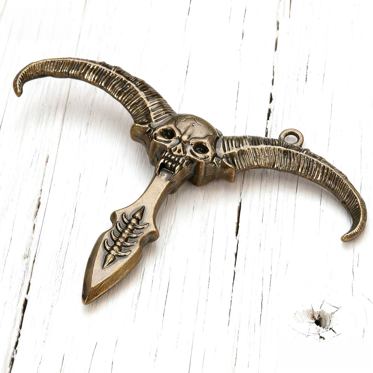 Fingerloser Schlagring aus Zinklegierung, Dämonenschädel, fingerloser Schlagring, 10 x 7 x 1,5 cm, geeignet für Selbstverteidigung und professionelles Kämpfen_voghion.com