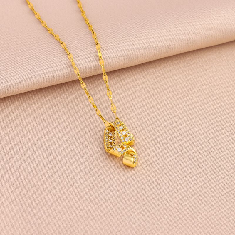 Nuovo design con collana e orecchini in zirconio leggermente intarsiato e nota musicale_voghion.com