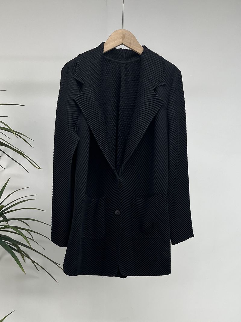 Veste de costume plissée pour femme, nouvelle collection automne, design de niche, plis en écailles de poisson, tempérament haut de gamme, petit costume_voghion.com