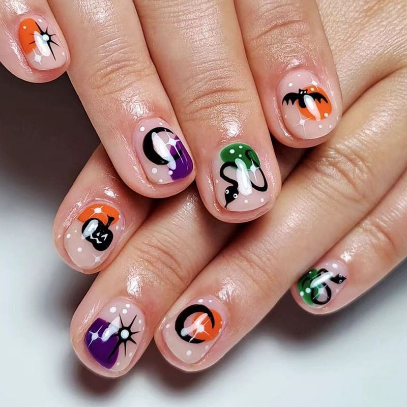 Kurzes leuchtendes Gesicht, Halloween, schwarzer Kürbis, Fledermaus, Schlange, Lichtpulver, 20,24 Millionen, Nagelkunst für Feiertage, New Wear Armor, 24 Stück_voghion.com