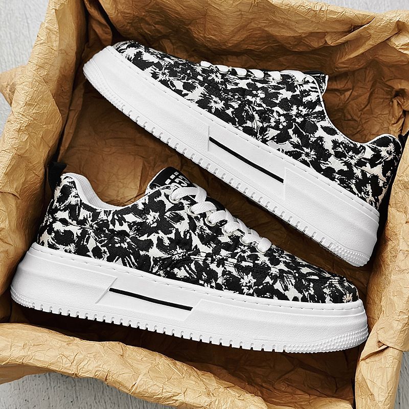 2023 new sports shoes male autumn thick sole Korean version of youth board shoes fashion light breathable casual shoes_voghion.com
