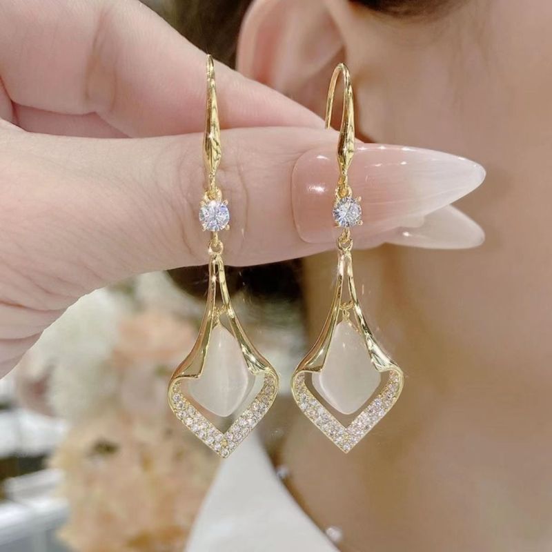 1 paio di eleganti orecchini pendenti in lega con intarsi geometrici di lusso, perle artificiali, strass e opale_voghion.com