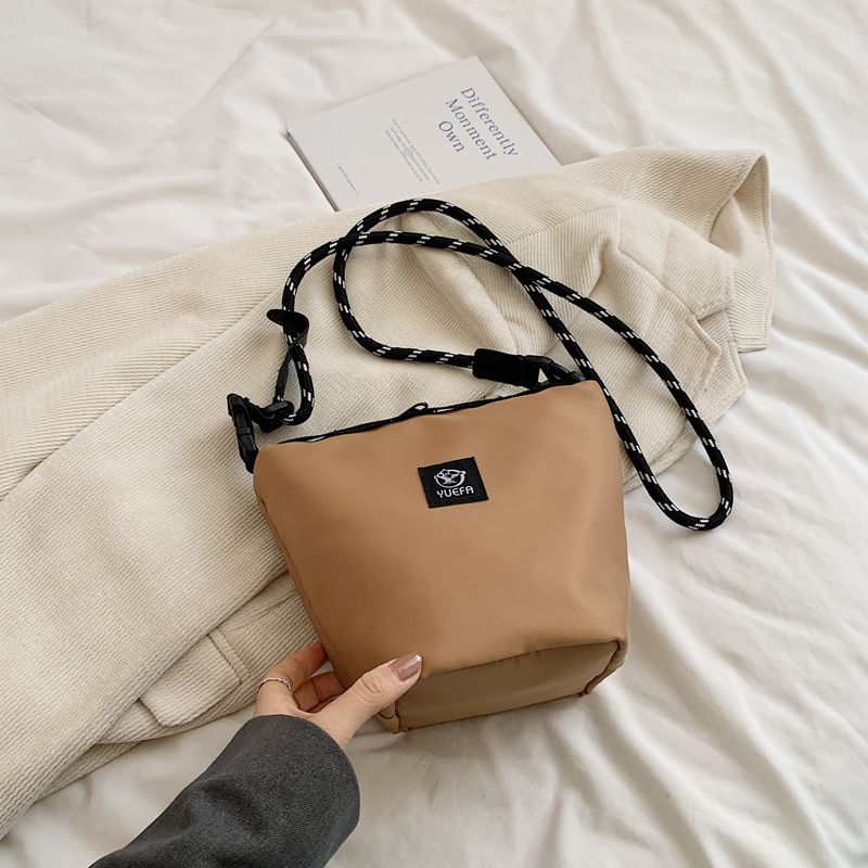 Large Capacity Trendy Cool Fan Chengcheng Same Style Mountain Oxford Fabric Folding Lightweight Crossarm Shoulder Bag_voghion.com