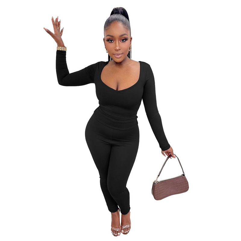 Costume deux pièces sexy et décontracté pour femme avec un V profond et un décolleté bas_voghion.com