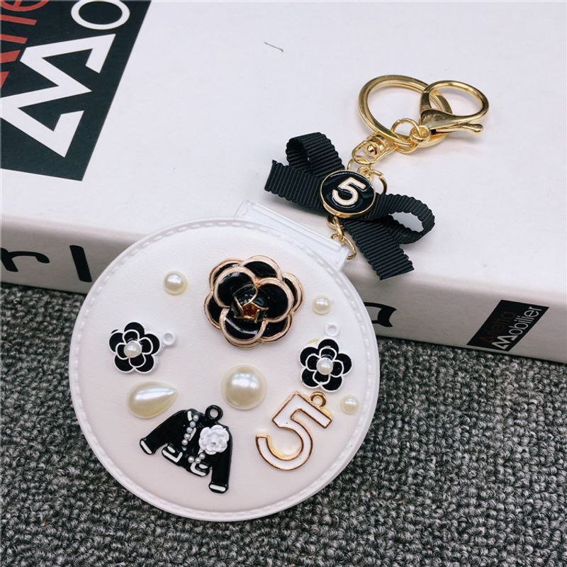 Creative Flower Women's Portable Makeup Mirror Keychain Car Bag Pendant DIY Accessories_voghion.com