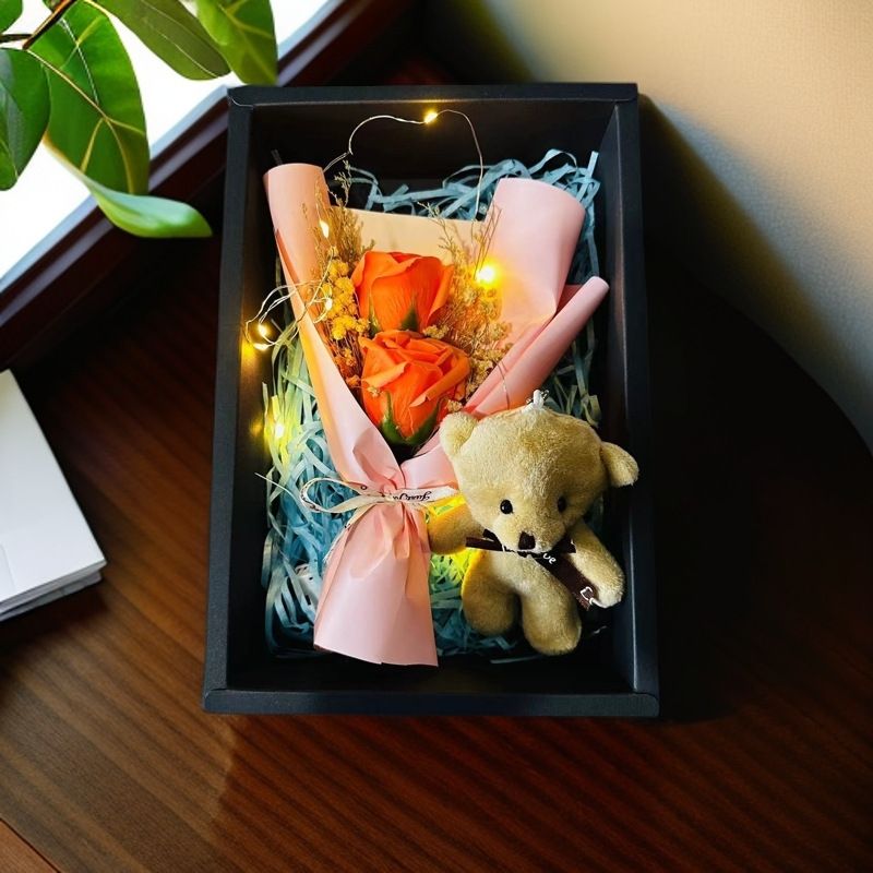 Presentes Festivos Natal Dia dos Namorados Aniversário Presente Sofisticado e Delicado Caixa de Presente com Urso de Flores em Formato de Rosa Roxa e Mandarina_voghion.com