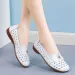 Jarní a letní nové kožené malé bílé dámské ploché módní ležérní duté měkké podrážky velké velikosti dámské boty 456_voghion.com
