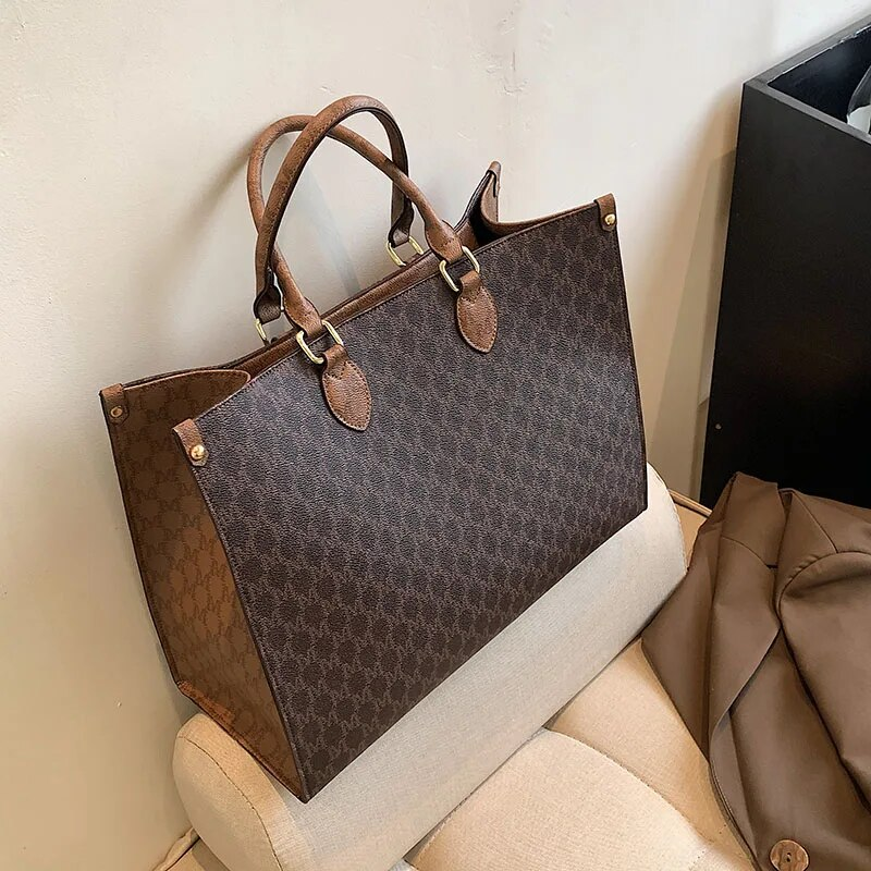 Große Frauen Brief Drucken PVC Leder Geldbörsen Und Handtasche Designer 2023 Retro Große Kapazität Monogramm Damen Top-griff Tote Shopper_voghion.com