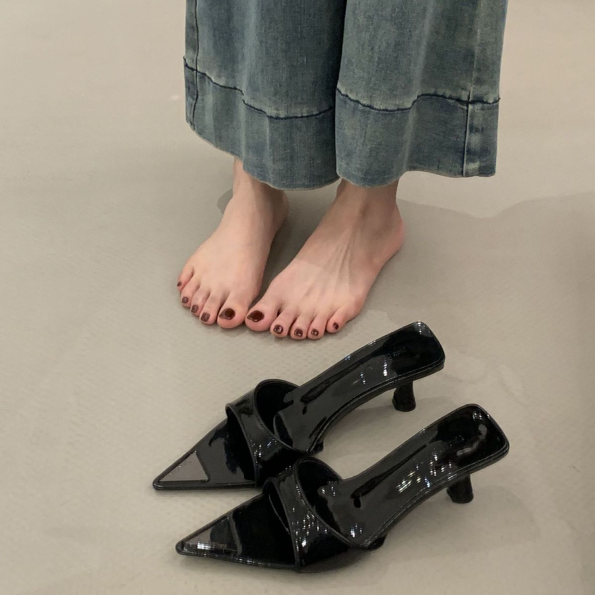 Estate 2025, nuovi sandali con tacco sottile e appuntito per le donne, con stampa leopardata, sexy, strass, neri, super alti_voghion.com