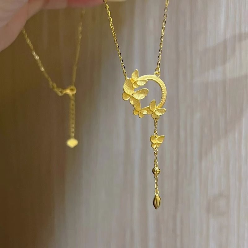 Collana a farfalla in oro da donna, stile netto rosso, stesso stile, luce, lusso, alta qualità, catena integrata a farfalla in oro, catena per clavicola_voghion.com