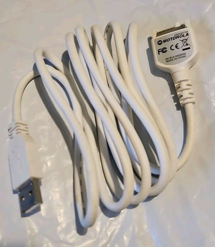 Câble de données USB pour téléphone portable Motorola (E1, E550, V600, V547) : entretoise manquante_voghion.com