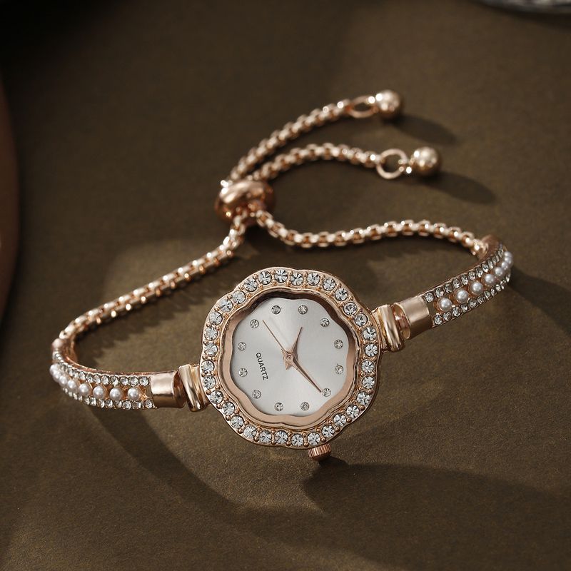 Harajuku temperament, literary, simple and versatile, small lace and diamond-studded ladies' quartz watch jewelry set_voghion.com