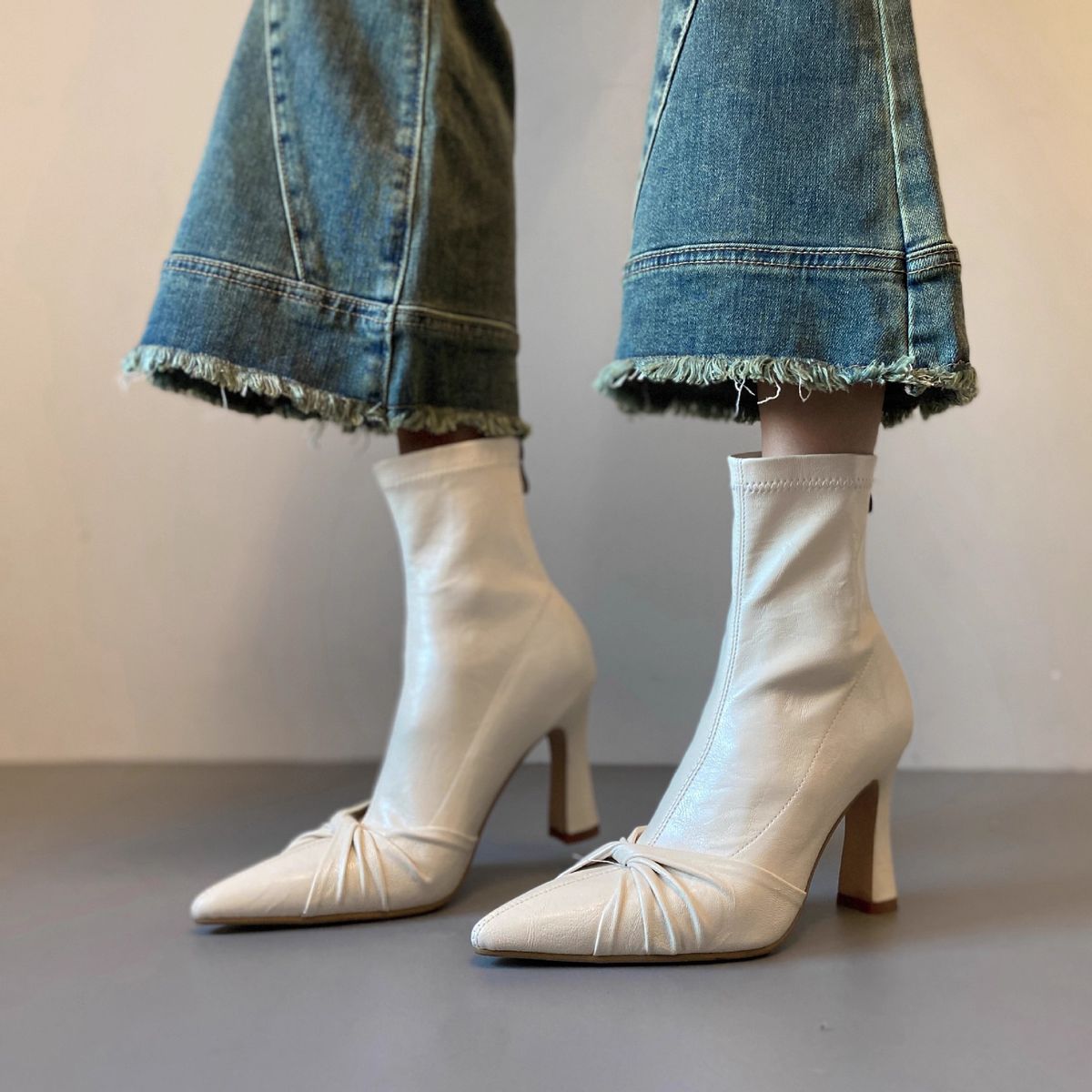 Versatile Ankle Boots, Slim Heel Pointed Toe Design_voghion.com