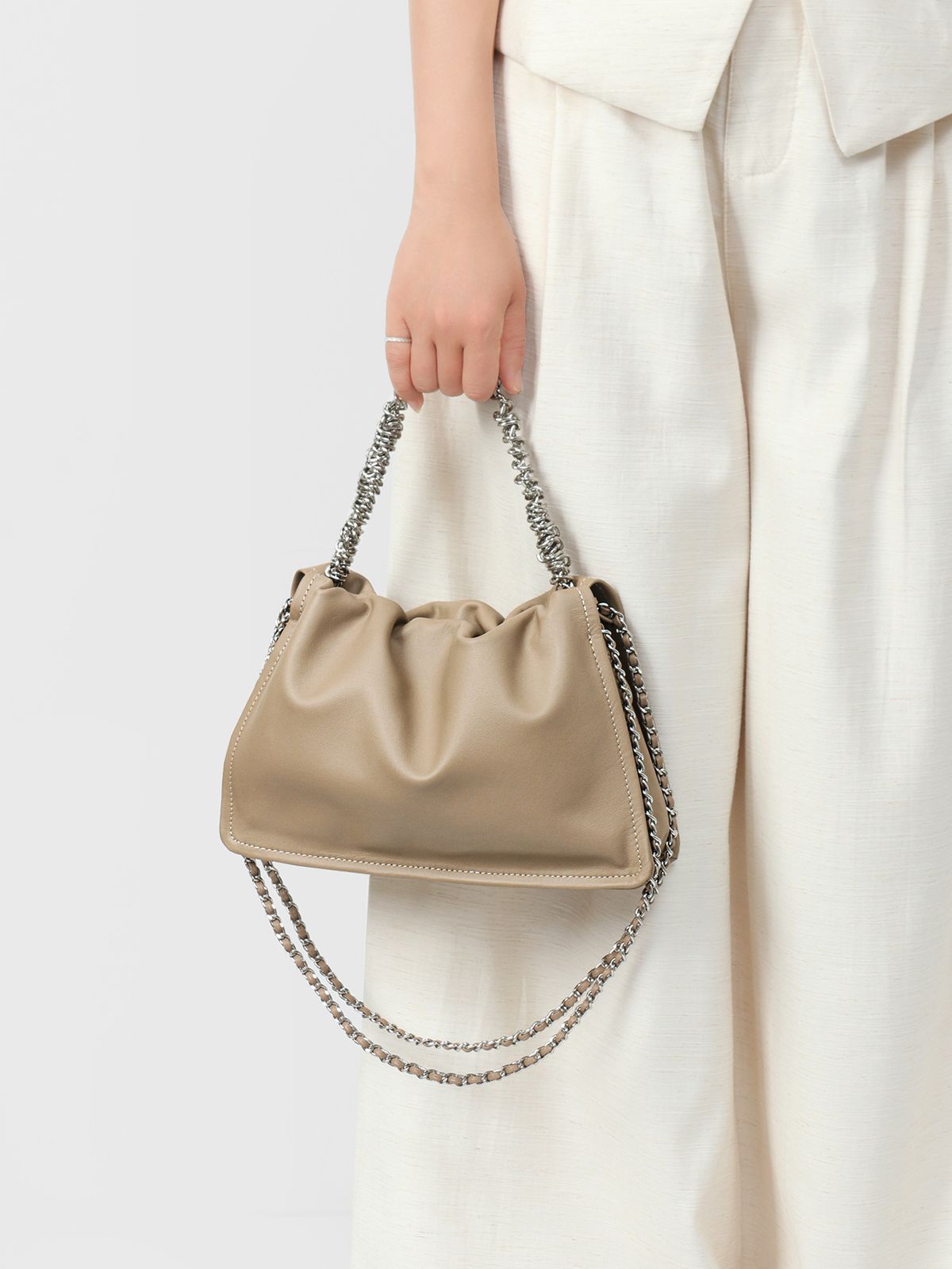 Minimalist Small Square Pleated Shoulder 2025 New Chain High-Quality Texture Underarm Women's Bag_voghion.com
