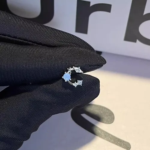 Niche Bow Titanium Steel Heart-Shaped Ear Cochlear Studs, High-End And Minimalist Pentagram Earrings, Women's Earrings_voghion.com