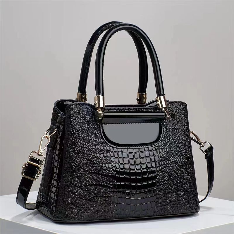 High-end Fashion Crocodile Pattern Handbag Stylish Casual Shoulder Simple Large Capacity Crossbody Bag For Women_voghion.com