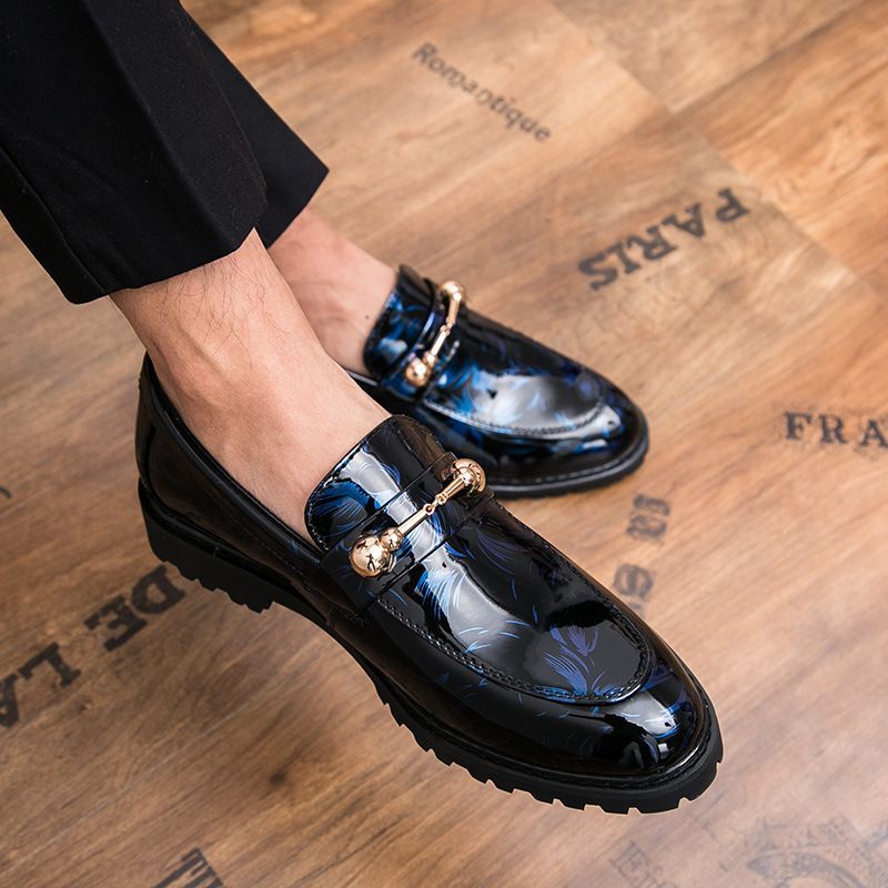 Schwarze Business-Lederschuhe für Herren mit spitzer Zehenpartie_voghion.com