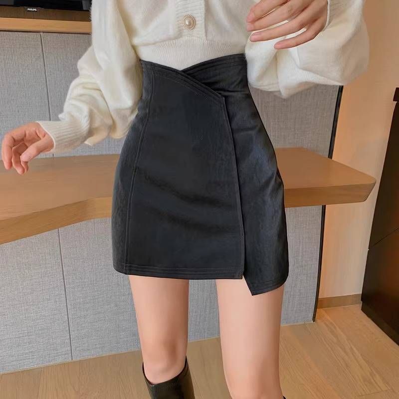 Spring And Autumn Black Wrap Hip Skirt Female Large Size Slightly Fat High Waist Thin Spice Sexy Short Leather Skirt Winter_voghion.com