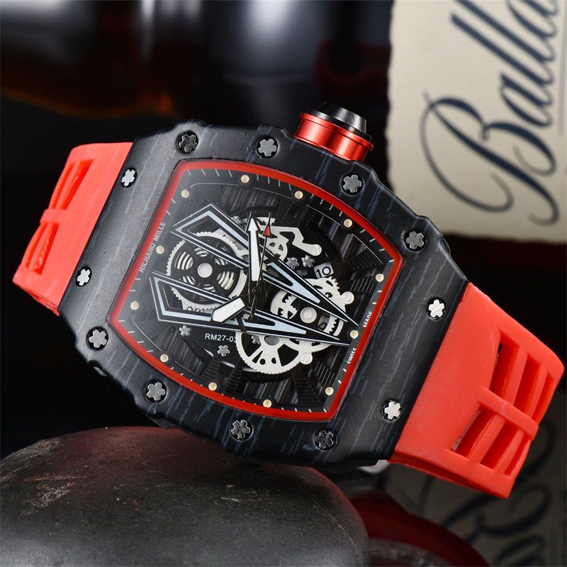 Neue lässige und vielseitige Herren-Quarzuhr mit tonnenförmigem Kalender und modischer Silikonbanduhr_voghion.com