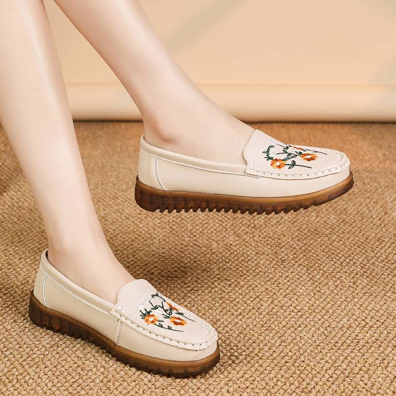 ‌LullabyLoafer: Dreamy Comfort, Wrapped In Dots_voghion.com