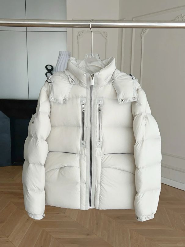 Premium Down Jacket With Hood - Stylish Winter Coat For Women, Lightweight & Warm, Fashionable Loose Fit (White)_voghion.com