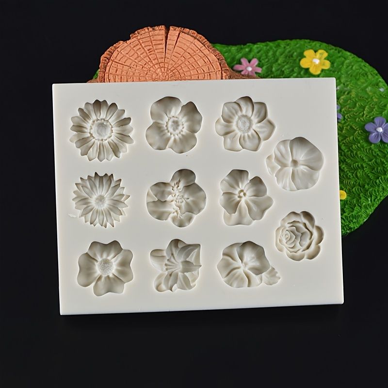 1pc Flower Shaped Silicone Mold - 11 Cavities for DIY Pudding, Chocolate, Candy, Desserts, Soap, Ice Cream,Cake Decorating and Baking Supplies_voghion.com