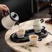 Set da tè in ceramica in stile nordico: 1 brocca e 4 tazze con vassoio, elegante set regalo color crema (ecologico, fatto a mano, perfetto per la casa e come regalo)_voghion.com
