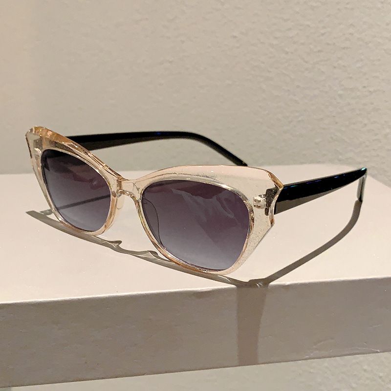 Merkkisuunnittelija Vintage Butterfly -aurinkolasit naisille miehille Uudet aurinkolasit Trendikkäät Punk-aurinkolasit Suositut Vaaleanpunaiset Silmälasit UV400_voghion.com