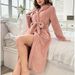 Accappatoio con cappuccio in pile corallo da donna - Camicia da notte invernale con tasche e cintura, comodo abbigliamento da casa per il relax_voghion.com