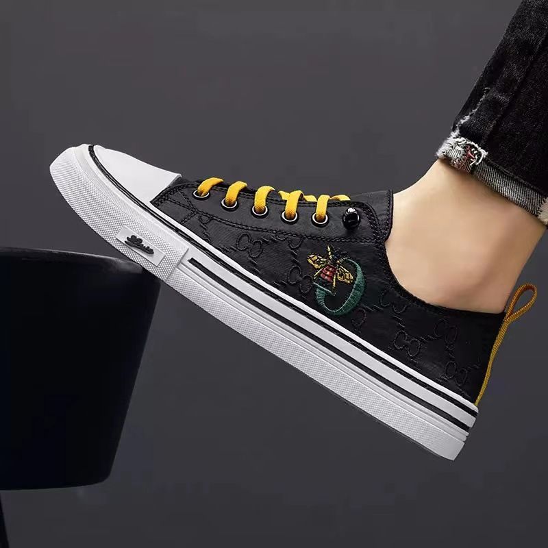 Canvas Schong Männer Summer Casual Sneakers Atmungsaktiv Hohl Wäiss Schong 2022 nei All-Match trendy Low-Top Stoffschong_voghion.com