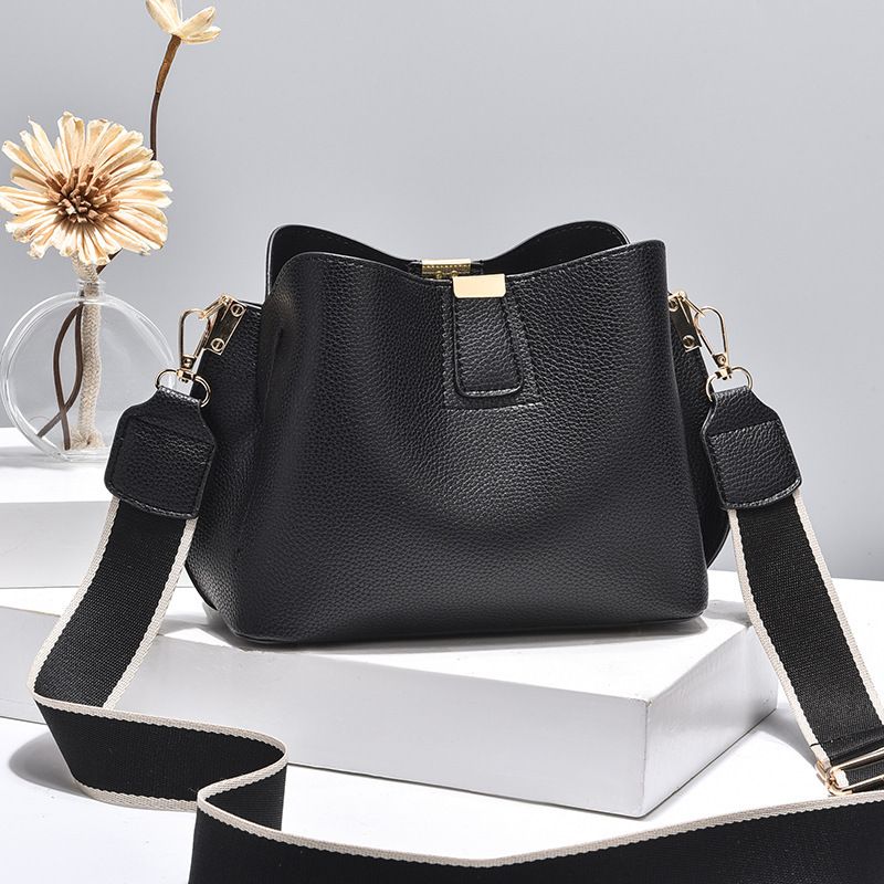 Sac à bandoulière Texture pour femmes, nouveau cuir souple multicouches, grande capacité, tempérament polyvalent, sélection de sacs à main de banlieue, 2023_voghion.com