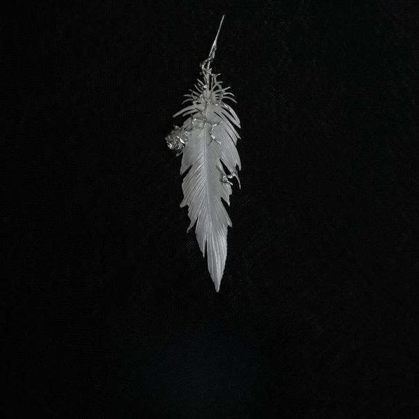 Federbrosche Nische Einzigartiges schlichtes Design Leichter Luxus Ins Mode Vielseitiges Geschenk für Freundin oder beste Freundin_voghion.com