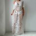 Spitzen-Strandkleid zum Überziehen – Maxikleid mit Blumenstickerei (Einheitsgröße, transparentes Netz, Bikini-Wickelkleid, Resort-Kleidung, Bohemian-Chic, Bademoden-Überzug)_voghion.com